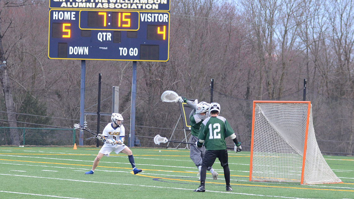 Mechanics Drop Heartbreaker to St. Joe's