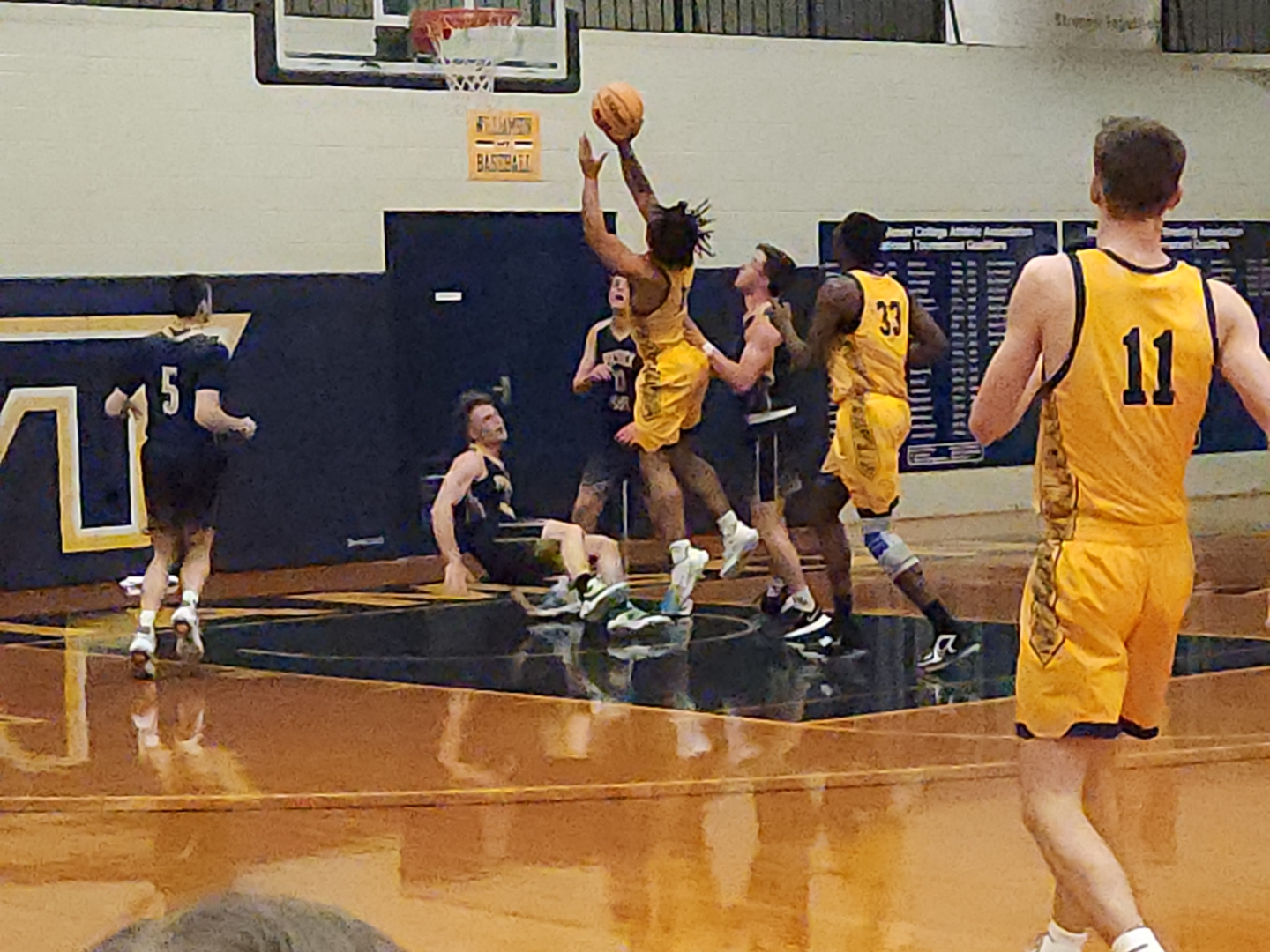 Rob Whiley hits for two of his team high 18 points in Williamson's victory on Saturday