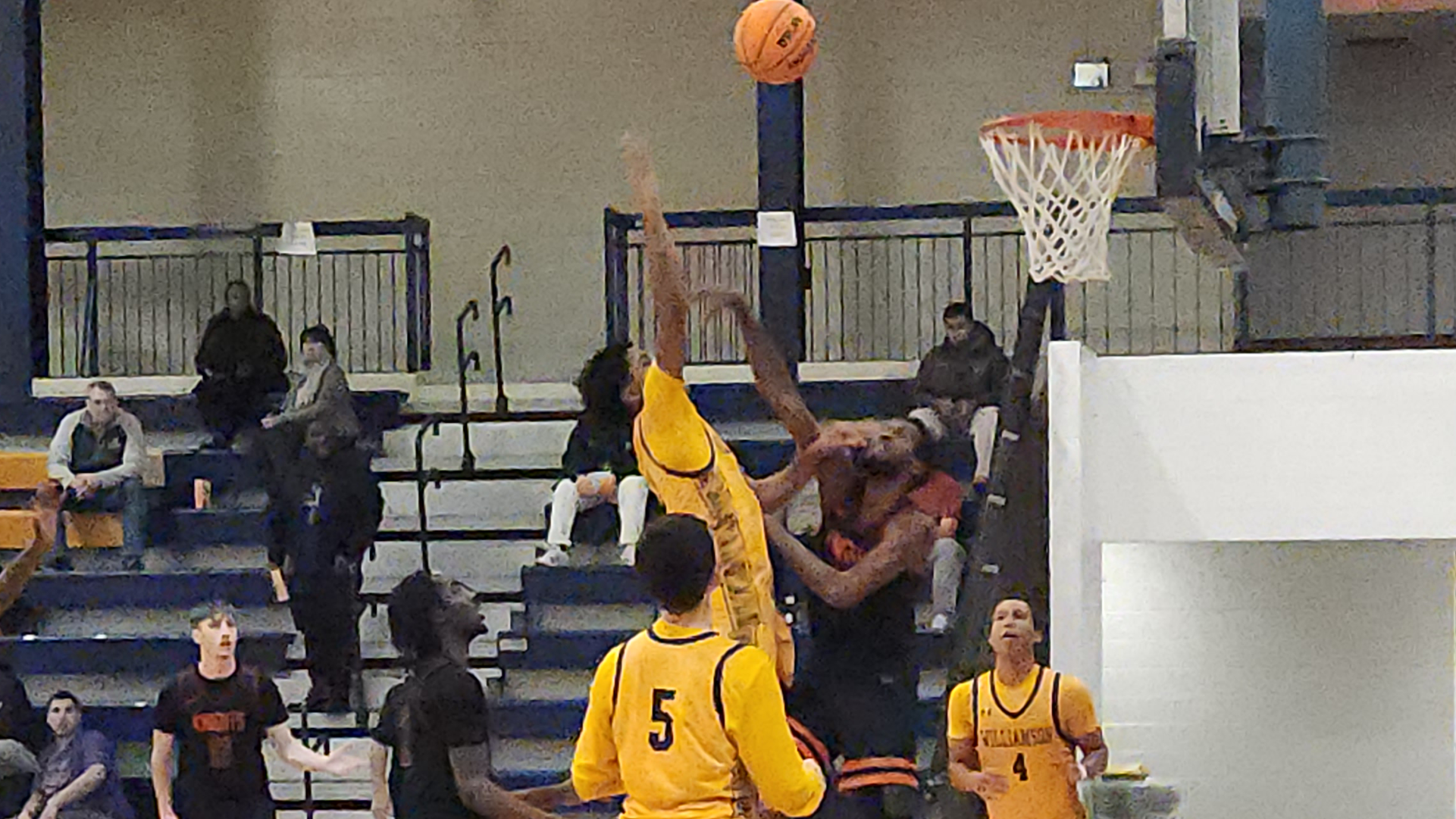 Basketball Holds Off Central Penn