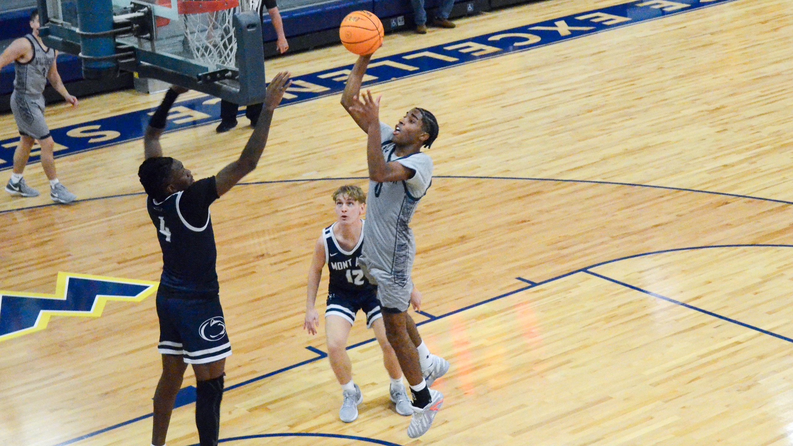 Blistering Start Leads Basketball to Win at HACC