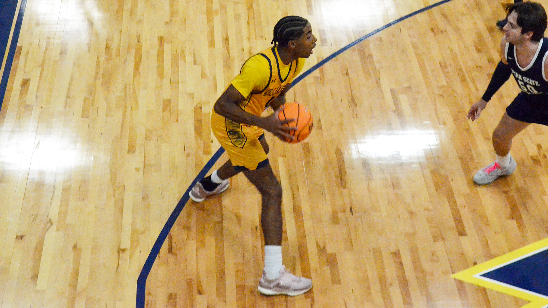 Basketball Ralies Past Christendom