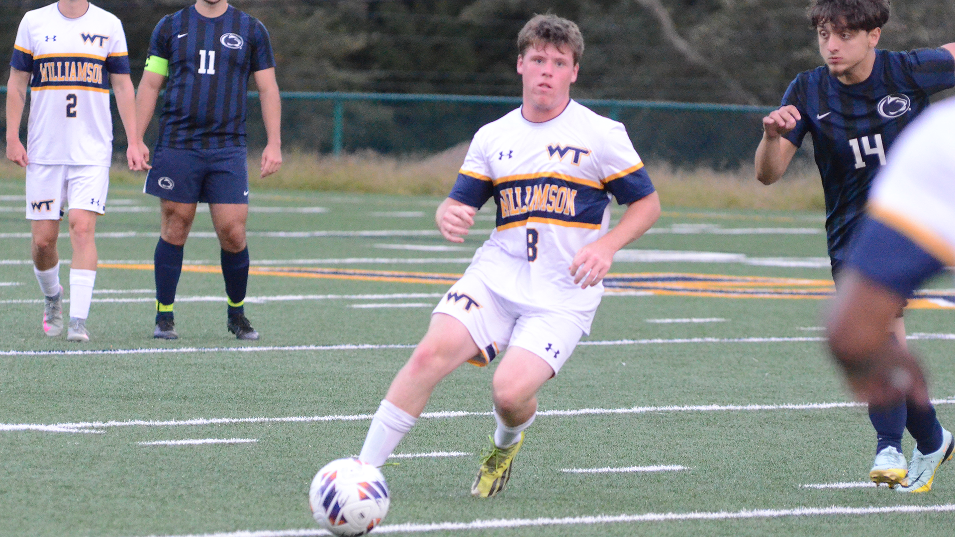 Soccer Rallies for Draw Against Patrick Henry