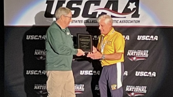 Cross Country Places Fourth at USCAA Nationals